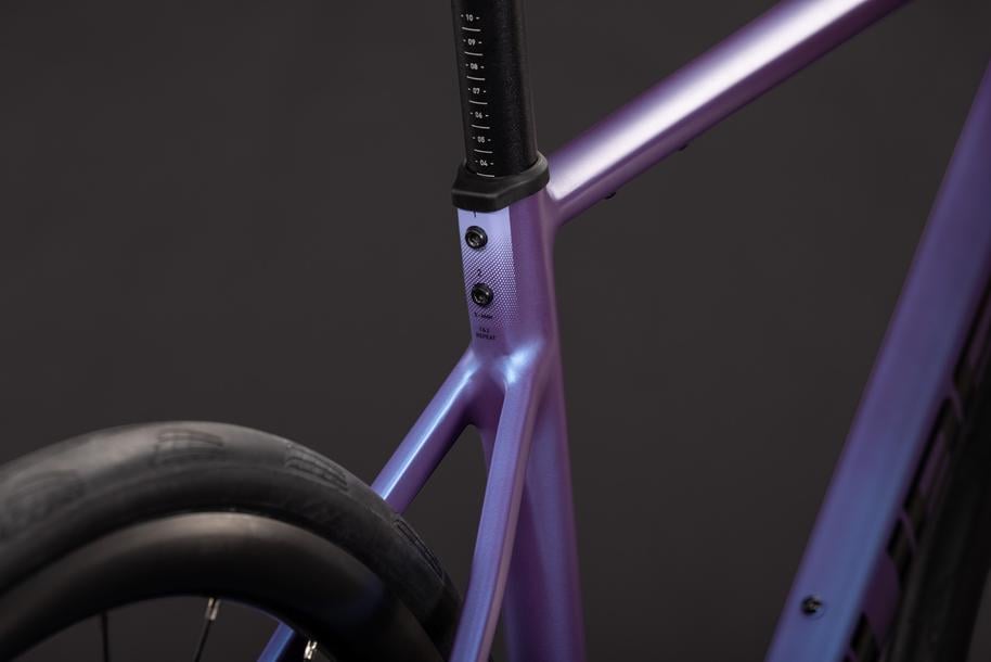CUBE 27 Attain SLX blueiris n black