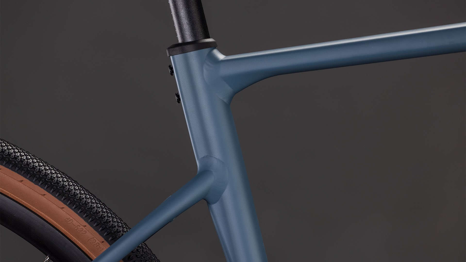 CUBE 26 Nuroad Pro whale n reflex