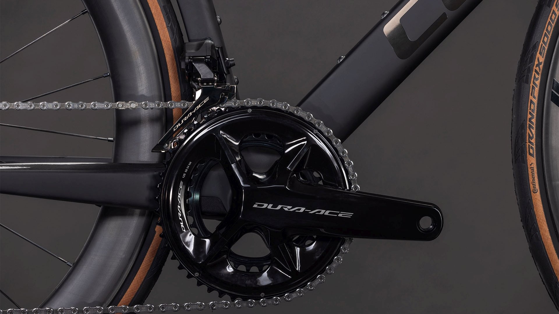 CUBE 26 Agree C:62 SLT black n black