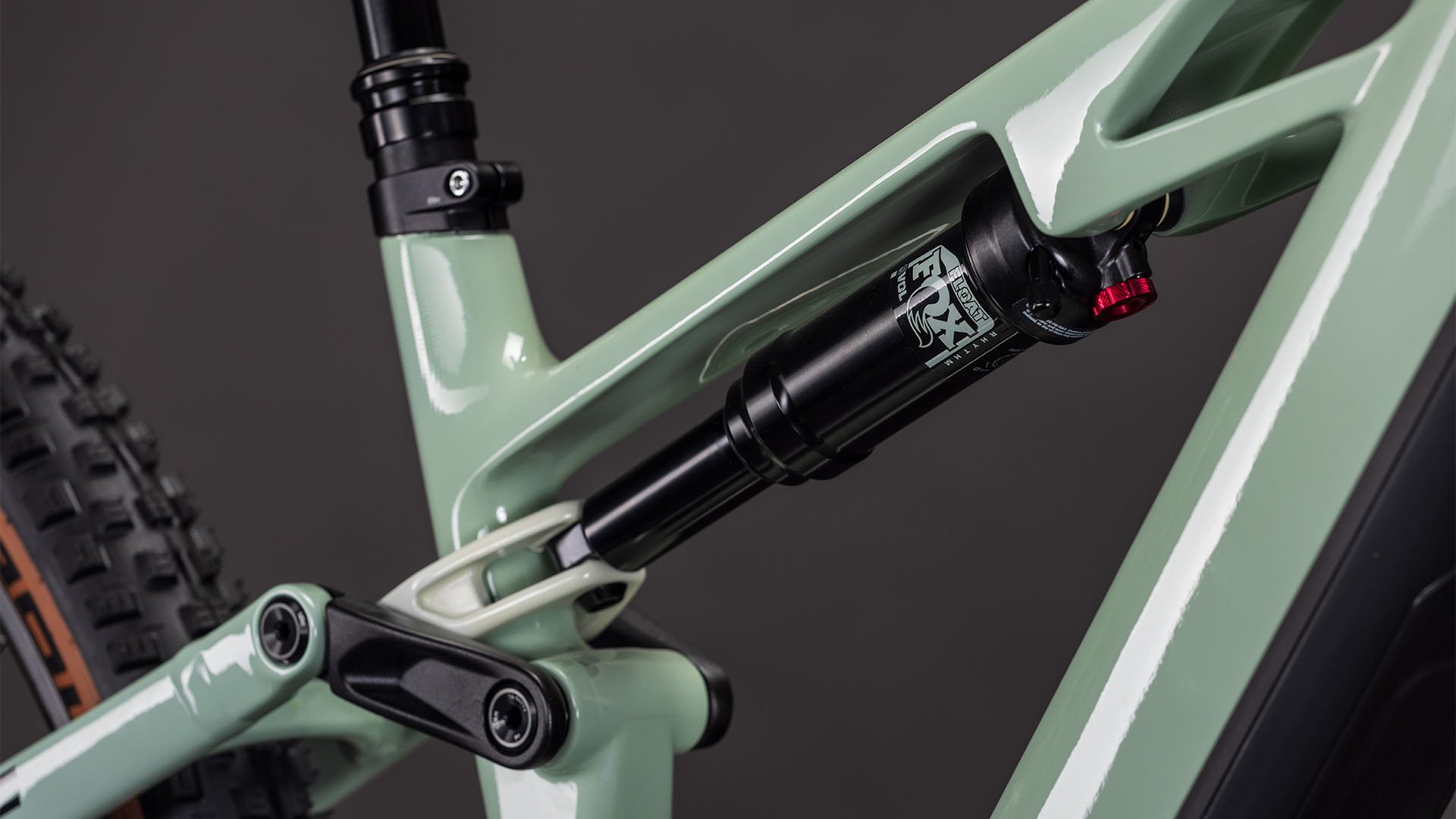 CUBE 26 Stereo Hybrid ONE44 HPC Race 800 driedherb