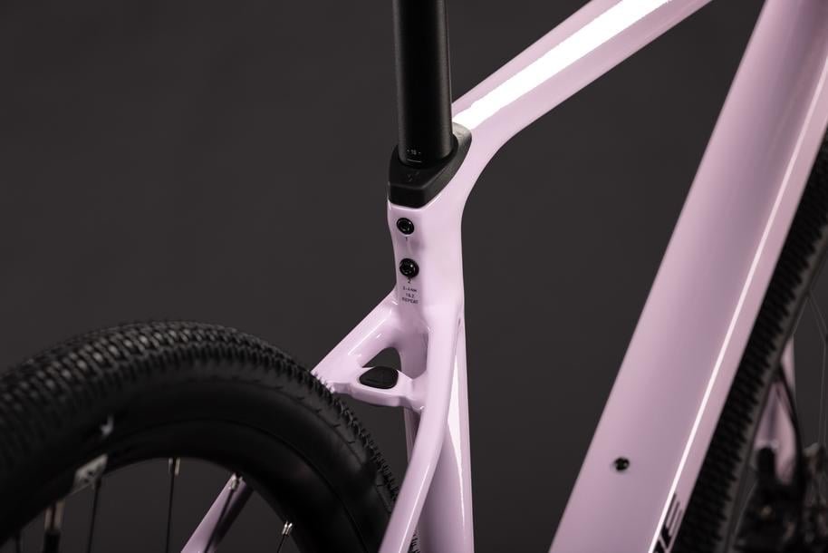 CUBE 27 Nuroad EX bubblegum n black