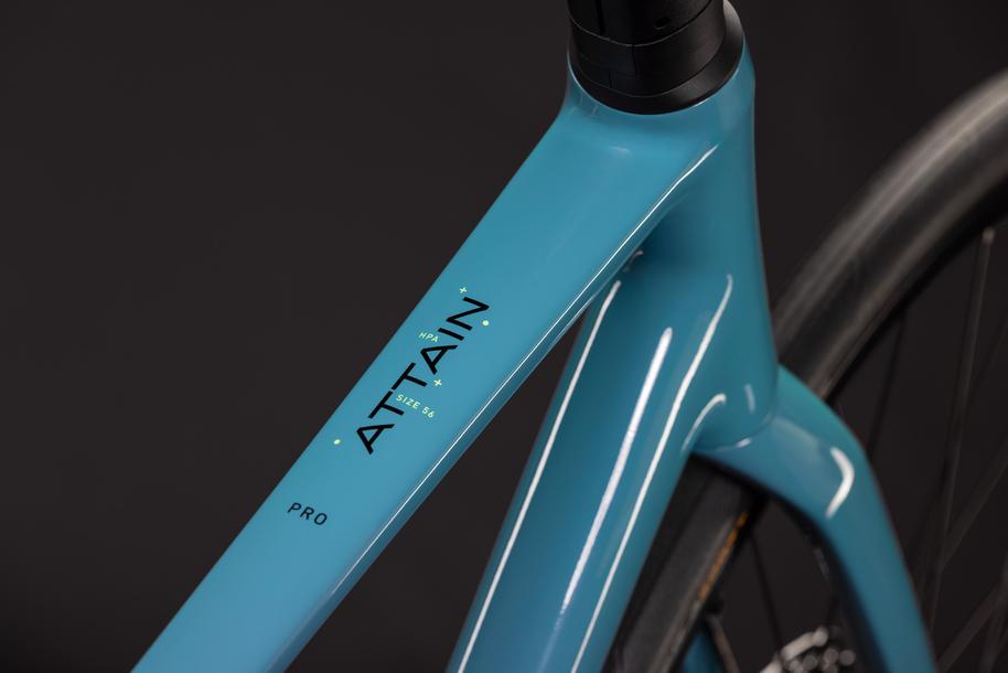 CUBE 27 Attain Pro surfblue n black
