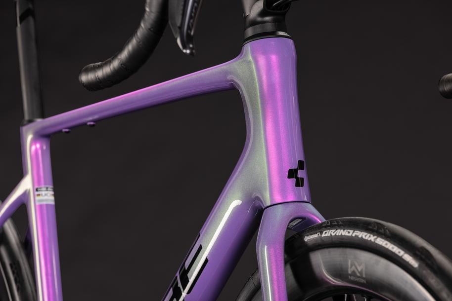 CUBE 27 Attain C:62 SLT cosmicpurple n black