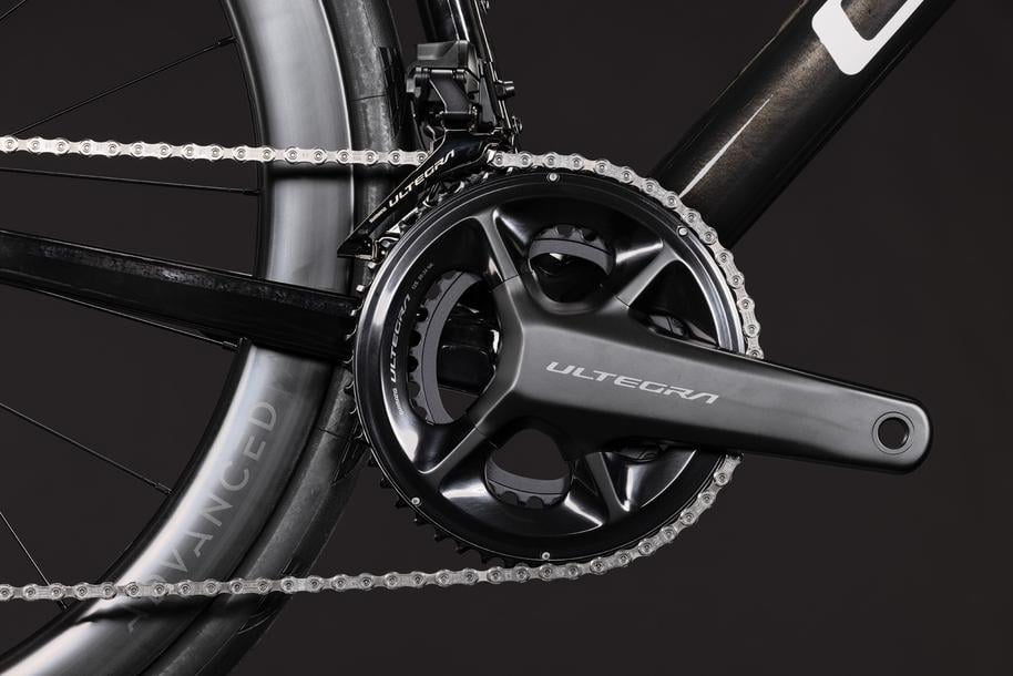 CUBE 27 Attain C:62 SLT carbon n white