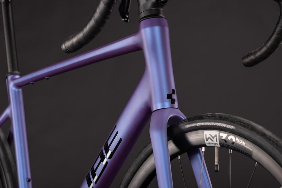 CUBE 27 Attain SLX blueiris n black